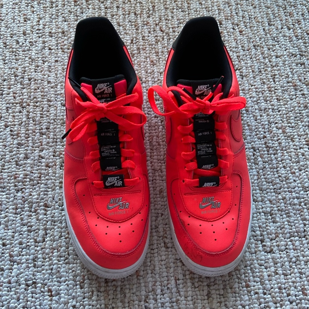 Nike Air men's size 10.5 neon orange sneakers